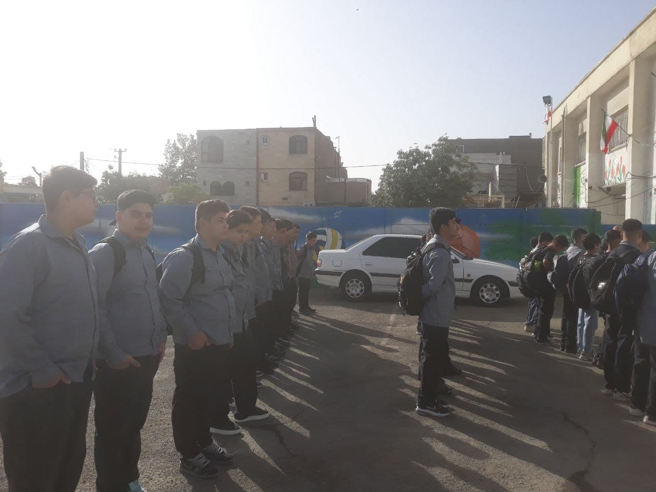 دبیرستان دوره اول پسرانه پویای دانش شعبه 3